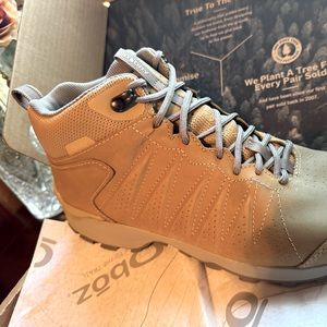 NWT Oboz Women’s Sypes Mid Leather B-Dry Waterproof Hiking Boots-Size 9.5 R